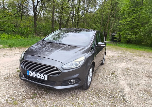 Ford S-Max cena 55900 przebieg: 264000, rok produkcji 2017 z Garwolin małe 232